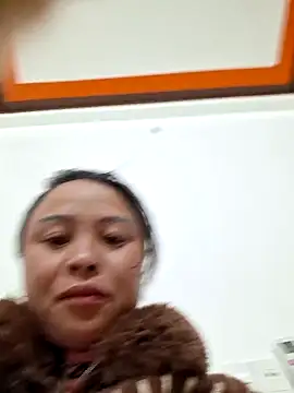 xuxulovezz online show from 11-28-25, 11:10