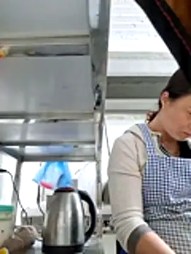 xuxulovezz online show from 04-17-26, 12:24