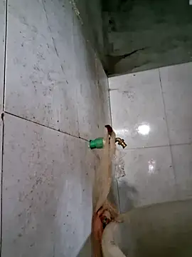 xuxulovezz online show from 11-11-25, 01:44