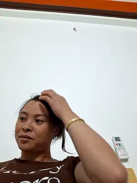 xuxulovezz online show from 11-23-25, 10:25