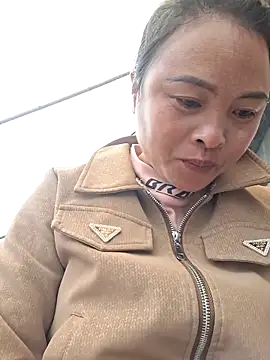 xuxulovezz online show from 02-23-26, 02:13