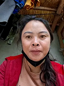 xuxulovezz online show from 11-17-25, 12:25