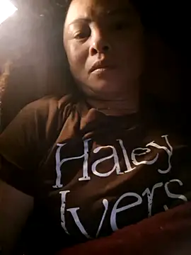 xuxulovezz online show from 10-30-25, 10:39