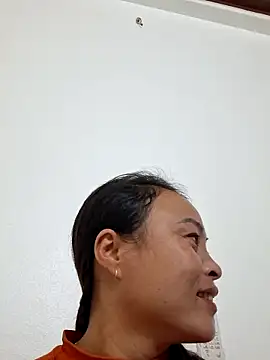 xuxulovezz online show from 11-15-25, 10:14