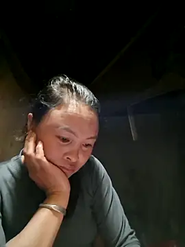 xuxulovezz online show from 11-05-25, 12:52