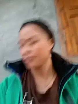 xuxulovezz online show from 10-30-25, 10:35