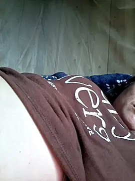 xuxulovezz online show from 03-31-26, 05:20