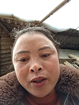 xuxulovezz online show from 02-14-26, 04:45