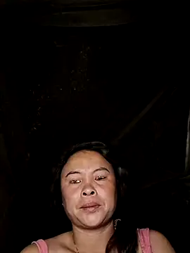 xuxulovezz online show from 10-24-25, 09:03