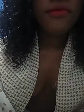 Snapshot of Susy16 chatting on 11-08-25, 12:36 Susy16 online show from 11-08-25, 12:36