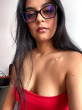 Selene Wings22 online show from 10-31-25, 05:53