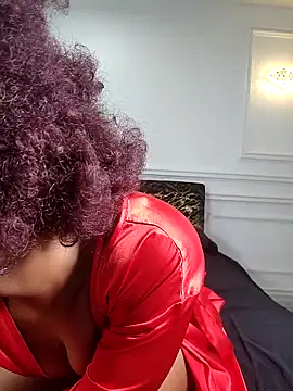 Zola Nooryi online show from 12-17-25, 07:41