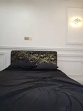 Zola Nooryi online show from 01-13-26, 10:24