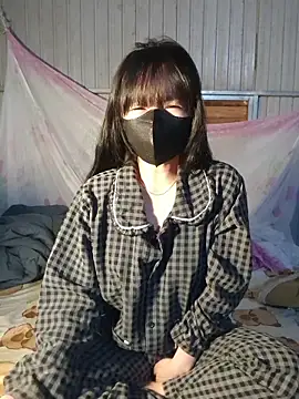 Snapshot of Helen-Tran chatting on 02-03-26, 01:05 Helen-Tran online show from 02-03-26, 01:05