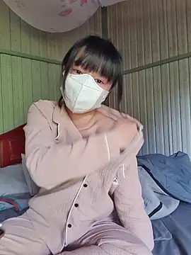 Snapshot of Helen-Tran chatting on 11-01-25, 06:30 Helen-Tran online show from 11-01-25, 06:30