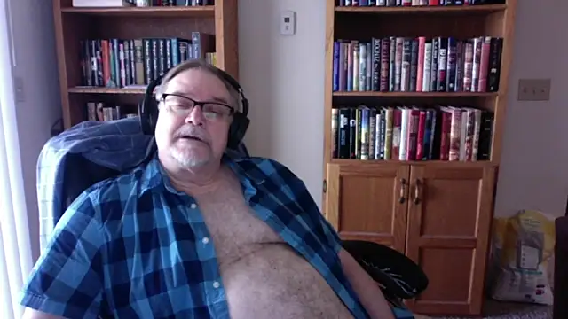 Vinyl22xh online show from 04-13-26, 06:23