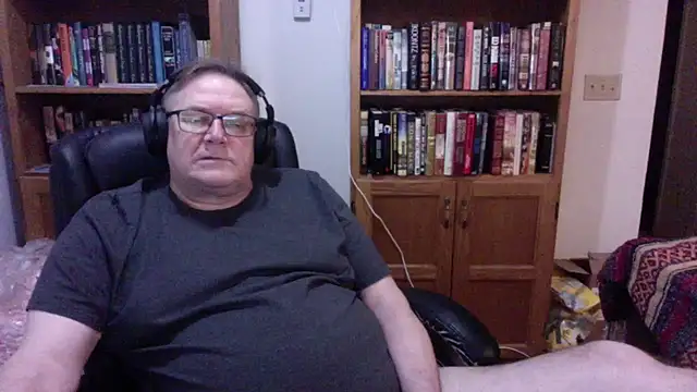 Vinyl22xh online show from 05-25-26, 03:50