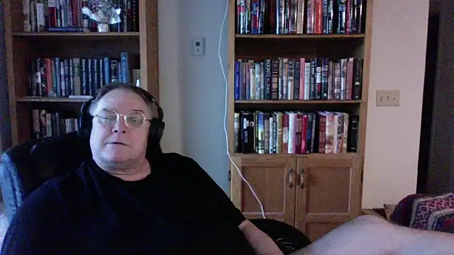 Vinyl22xh online show from 05-26-26, 12:31