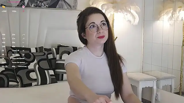 JennaClover online show from 05-08-26, 05:00