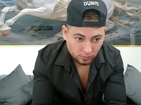 Snapshot of maximus888A chatting on 10-07-25, 04:35 maximus888A online show from 10-07-25, 04:35