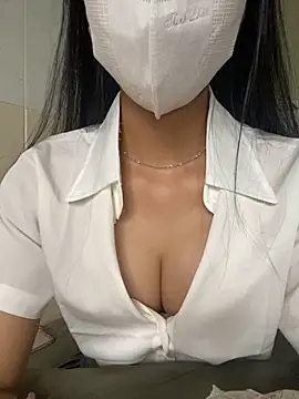 Snapshot of Linh247380 chatting on 10-11-25, 04:02 Linh247380 online show from 10-11-25, 04:02