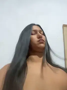 Snapshot of graziele00 chatting on 10-07-25, 03:40 graziele00 online show from 10-07-25, 03:40
