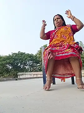 reya743 online show from 12-22-25, 10:04