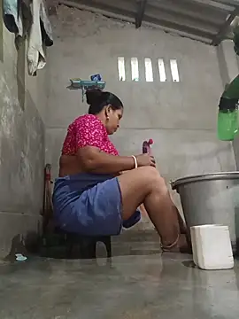 reya743 online show from 11-07-25, 07:35