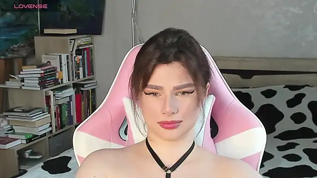 Snapshot of bbJ_one chatting on 04-21-26, 07:04 bbJ one online show from 04-21-26, 07:04
