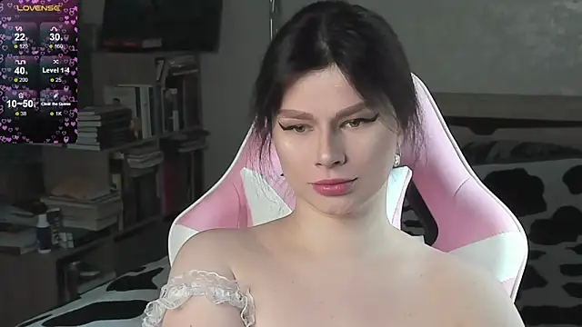 Snapshot of bbJ_one chatting on 05-18-26, 04:07 bbJ one online show from 05-18-26, 04:07