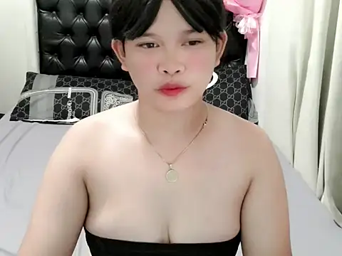 Snapshot of chennybbgirl chatting on 06-16-26, 11:27 chennybbgirl online show from 06-16-26, 11:27