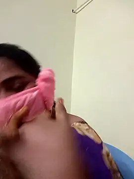 Snapshot of sowji_telugammai chatting on 01-17-26, 07:12 sowji telugammai online show from 01-17-26, 07:12