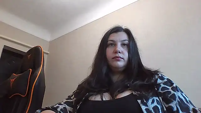 Snapshot of Feymaria chatting on 10-02-25, 10:18 Feymaria online show from 10-02-25, 10:18