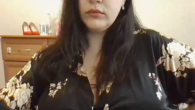 Snapshot of Feymaria chatting on 11-12-25, 06:28 Feymaria online show from 11-12-25, 06:28