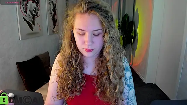 Elsie Cutties online show from 05-07-26, 01:10