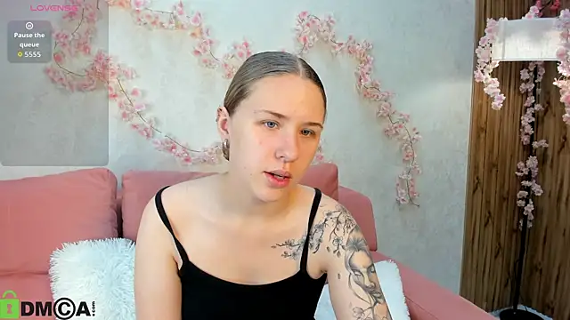 Snapshot of Elsie_Cutties chatting on 10-01-25, 01:00 Elsie Cutties online show from 10-01-25, 01:00