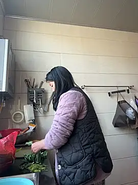 Snapshot of aoyo66 chatting on 03-13-26, 12:48 aoyo66 online show from 03-13-26, 12:48