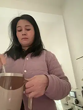 Snapshot of aoyo66 chatting on 03-10-26, 12:14 aoyo66 online show from 03-10-26, 12:14