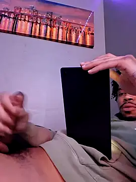 Snapshot of Painstickwes chatting on 03-02-26, 03:40 Painstickwes online show from 03-02-26, 03:40