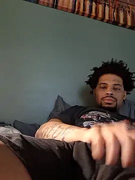 Snapshot of Painstickwes chatting on 02-25-26, 07:19 Painstickwes online show from 02-25-26, 07:19