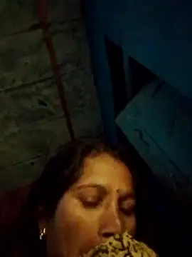 Snapshot of Pooja6060 chatting on 10-16-25, 11:46 Pooja6060 online show from 10-16-25, 11:46