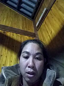 Snapshot of vtmbae chatting on 02-15-26, 08:19 vtmbae online show from 02-15-26, 08:19