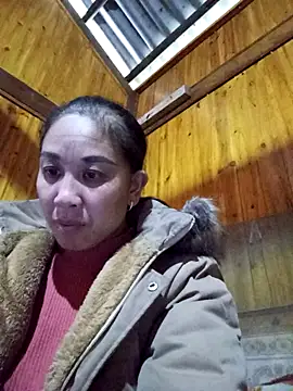 Snapshot of vtmbae chatting on 02-15-26, 02:01 vtmbae online show from 02-15-26, 02:01