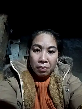 Snapshot of vtmbae chatting on 02-11-26, 11:48 vtmbae online show from 02-11-26, 11:48