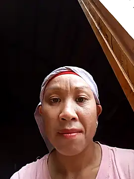 Snapshot of vtmbae chatting on 10-03-25, 12:36 vtmbae online show from 10-03-25, 12:36