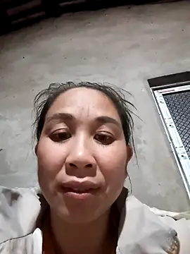 Snapshot of vtmbae chatting on 02-18-26, 12:12 vtmbae online show from 02-18-26, 12:12