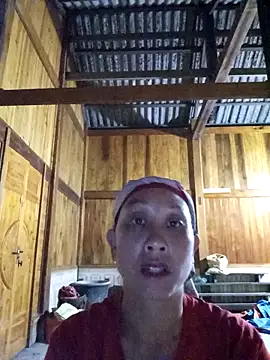 Snapshot of vtmbae chatting on 10-16-25, 01:19 vtmbae online show from 10-16-25, 01:19