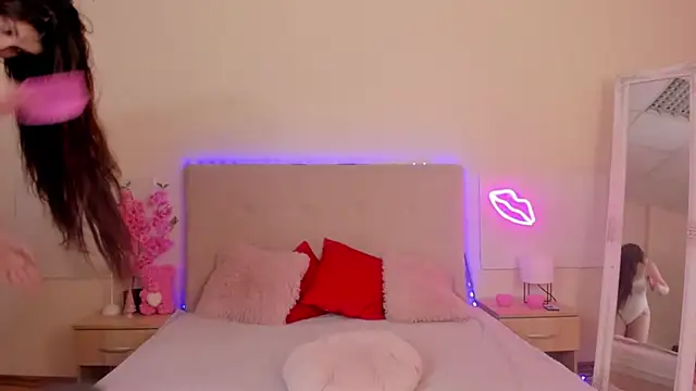 TrishaDarks online show from 01-16-26, 06:28