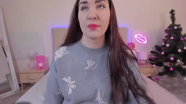 TrishaDarks online show from 12-18-25, 06:29