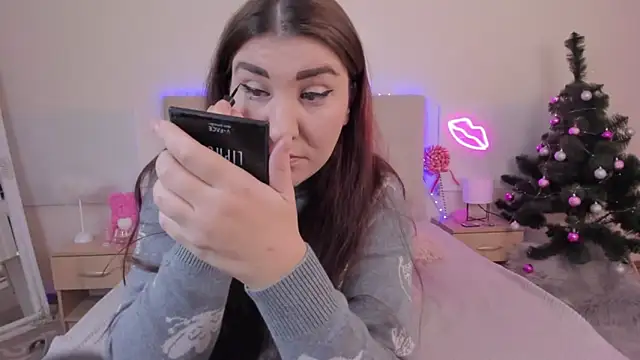 TrishaDarks online show from 12-20-25, 06:49